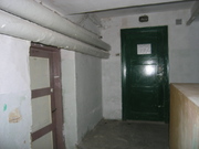 Budynek dawnego PUBP w Mrągowie - korytarz w piwnicy