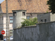 Mury oraz jedna z wież wartowniczych